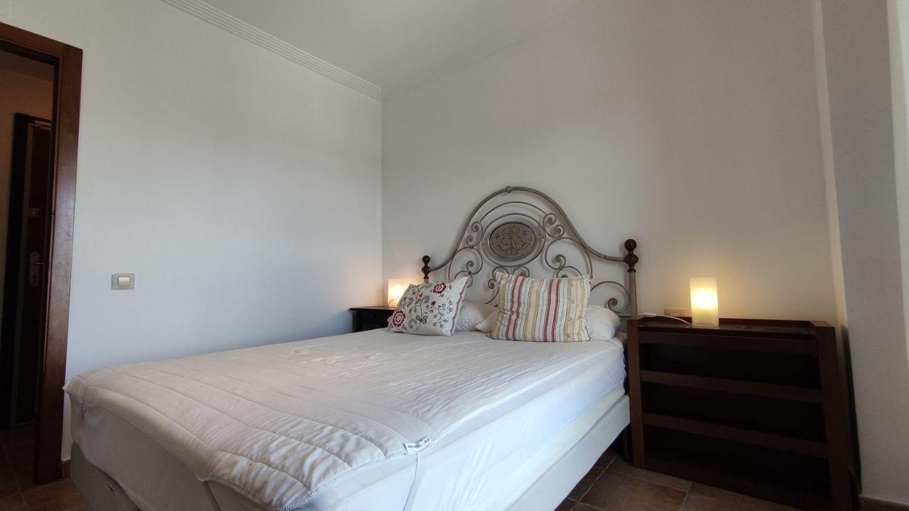 Apartamento Los Pelicanos Исла Канела Екстериор снимка